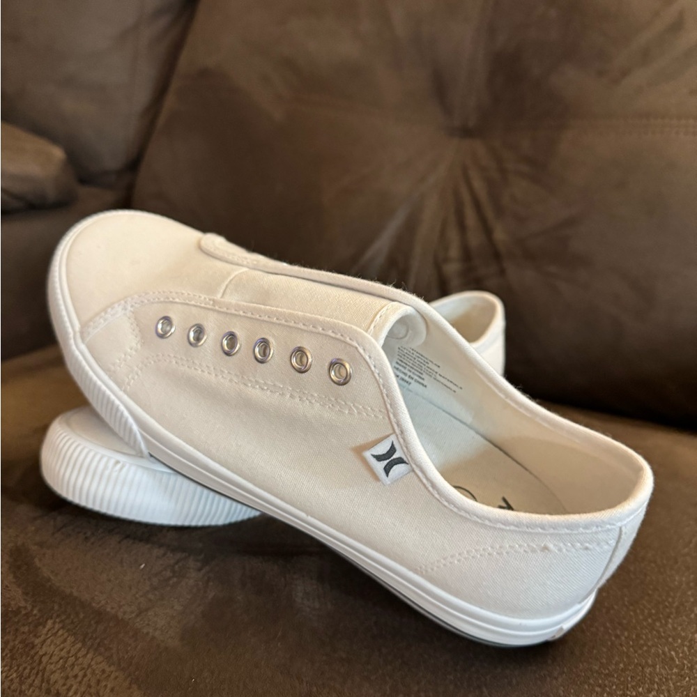 New! Women’s Hurley Slip On shoes size 7